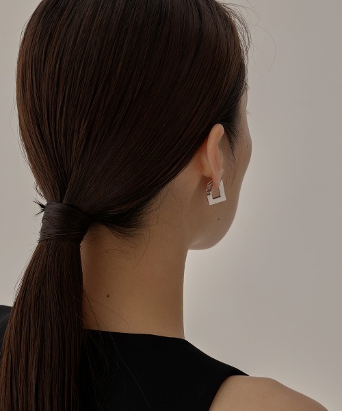 AFFECT(アフェクト)の「Every “Rectangle” Earring(イヤリング・レディース・シルバー/ゴールド・FREE)」の6枚目の写真