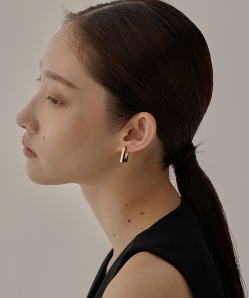 AFFECT(アフェクト)の「Every “Rectangle” Earring(イヤリング・レディース・シルバー/ゴールド・FREE)」の9枚目の写真