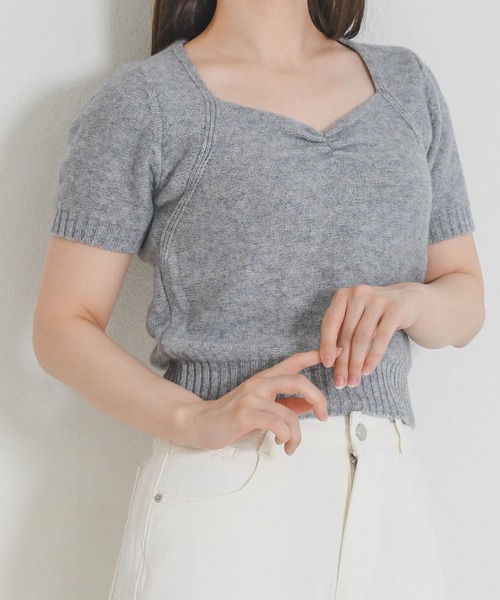 MISCH MASCH(ミッシュマッシュ)の「2026春夏新作 一部店舗限定 ニュアンススクエアネックニット(ニット/セーター・レディース・ホワイト/チャコールグレー/ブルー・フリ-)」の3枚目の写真