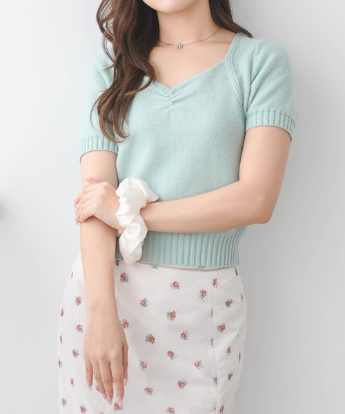 MISCH MASCH(ミッシュマッシュ)の「2026春夏新作 一部店舗限定 ニュアンススクエアネックニット(ニット/セーター・レディース・ホワイト/チャコールグレー/ブルー・フリ-)」の11枚目の写真