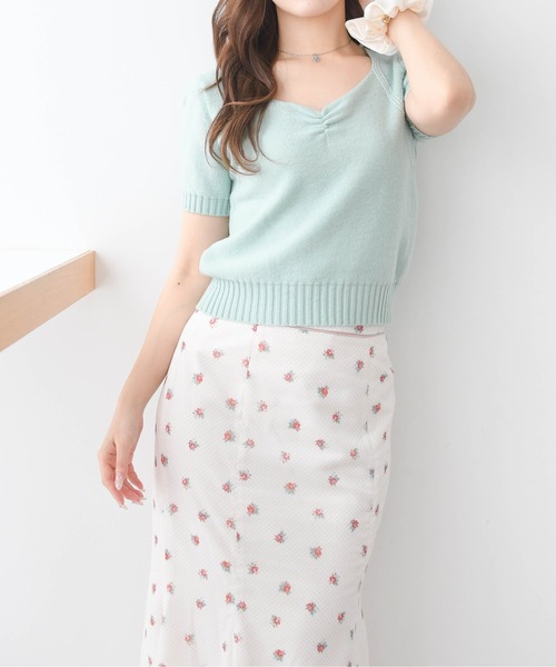MISCH MASCH(ミッシュマッシュ)の「2026春夏新作 一部店舗限定 ニュアンススクエアネックニット(ニット/セーター・レディース・ホワイト/チャコールグレー/ブルー・フリ-)」の7枚目の写真