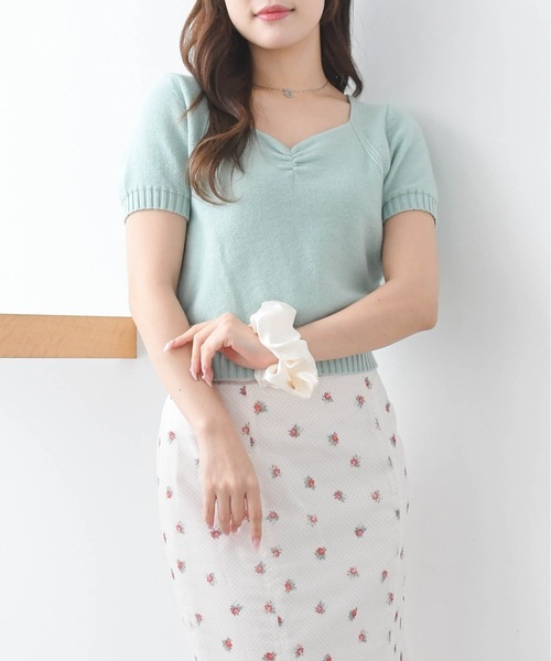 MISCH MASCH(ミッシュマッシュ)の「2026春夏新作 一部店舗限定 ニュアンススクエアネックニット(ニット/セーター・レディース・ホワイト/チャコールグレー/ブルー・フリ-)」の8枚目の写真