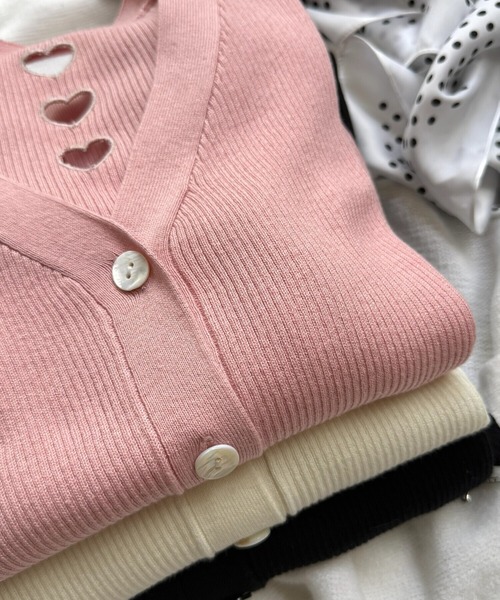 BIRTHDAY BASH（バースデイバッシュ）の「BACK HEART V NECK CARDIGAN（カーディガン/ボレロ・レディース・ブラック/ホワイト/ピンク・FREE）」の9枚目の写真