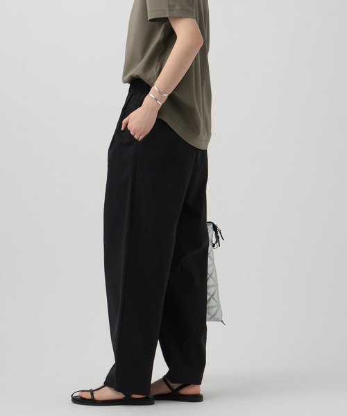 BAYFLOW（ベイフロー）の「[吸水速乾/接触冷感/UVケア]テックリネンバルーンパンツ（その他パンツ・レディース・オフホワイト/ブラック/カーキ・SMALL/MEDIUM）」の8枚目の写真