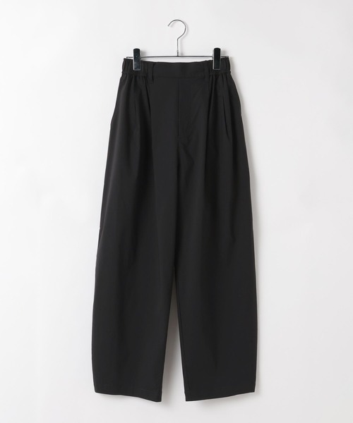 BAYFLOW（ベイフロー）の「[吸水速乾/接触冷感/UVケア]テックリネンバルーンパンツ（その他パンツ・レディース・オフホワイト/ブラック/カーキ・SMALL/MEDIUM）」の16枚目の写真