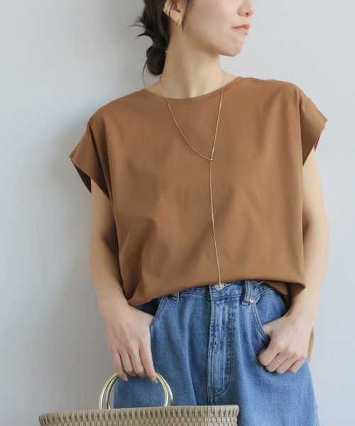 JOURNAL STANDARD relume（ジャーナルスタンダード　レリューム）の「オーガニックコットン汗染み防止タックプルオーバー（Tシャツ/カットソー・レディース・ブラック系その他/キャメル/ホワイト/ライトグレー・FREE）」の4枚目の写真