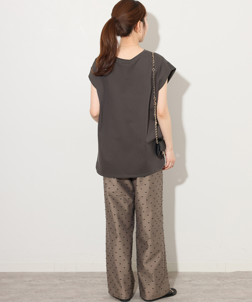 JOURNAL STANDARD relume（ジャーナルスタンダード　レリューム）の「オーガニックコットン汗染み防止タックプルオーバー（Tシャツ/カットソー・レディース・ブラック系その他/キャメル/ホワイト/ライトグレー・FREE）」の8枚目の写真