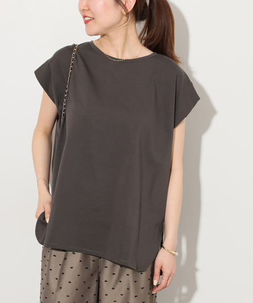 JOURNAL STANDARD relume（ジャーナルスタンダード　レリューム）の「オーガニックコットン汗染み防止タックプルオーバー（Tシャツ/カットソー・レディース・ブラック系その他/キャメル/ホワイト/ライトグレー・FREE）」の10枚目の写真