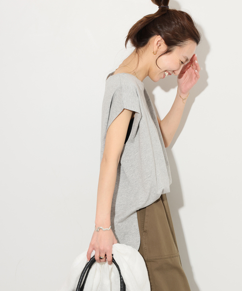 JOURNAL STANDARD relume（ジャーナルスタンダード　レリューム）の「オーガニックコットン汗染み防止タックプルオーバー（Tシャツ/カットソー・レディース・ブラック系その他/キャメル/ホワイト/ライトグレー・FREE）」の18枚目の写真