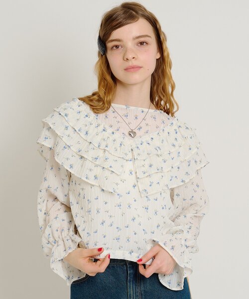 w closet（ダブルクローゼット）の「【6色展開/前後着用可能】2wayフリルブラウス（シャツ/ブラウス・レディース・ブルー/オフホワイト/ブラック/アイボリー/イエロー/ブラック系その他・FREE）」の13枚目の写真