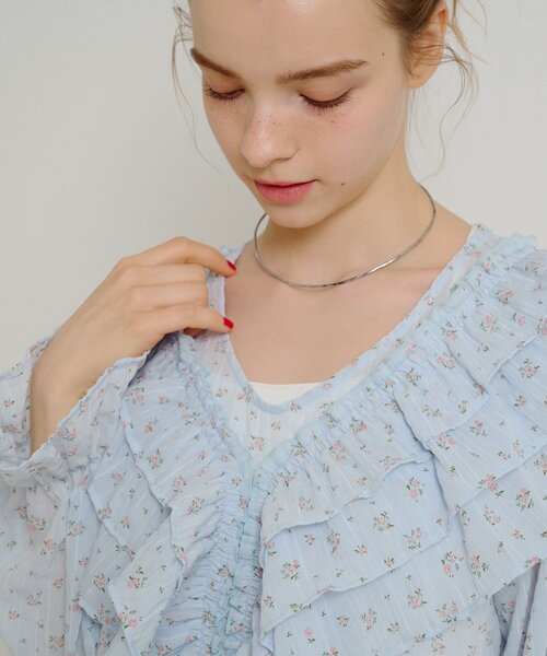 w closet(ダブルクローゼット)の「【6色展開】2wayフリルブラウス シアーシャツ(シャツ/ブラウス・レディース・ブルー/オフホワイト/ブラック/アイボリー/イエロー/ブラック系その他・FREE)」の22枚目の写真