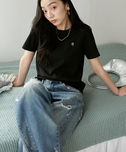 PEACH JOHN(ピーチジョン)の「PEACH JOHN × PUBLUX/ピーチ・ジョン ワンポイント ロゴ刺繍 Tシャツ 限定展開(Tシャツ/カットソー・レディース・ブラック/オフホワイト/ネイビー/ライトグレー・フリ-)」の9枚目の写真
