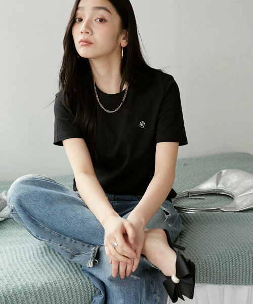 PEACH JOHN(ピーチジョン)の「PEACH JOHN × PUBLUX/ピーチ・ジョン ワンポイント ロゴ刺繍 Tシャツ 限定展開(Tシャツ/カットソー・レディース・ブラック/オフホワイト/ネイビー/ライトグレー・フリ-)」の12枚目の写真