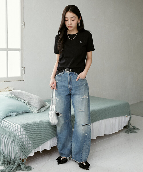 PEACH JOHN(ピーチジョン)の「PEACH JOHN × PUBLUX/ピーチ・ジョン ワンポイント ロゴ刺繍 Tシャツ 限定展開(Tシャツ/カットソー・レディース・ブラック/オフホワイト/ネイビー/ライトグレー・フリ-)」の15枚目の写真