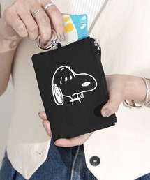 PEANUTS（ピーナッツ）の「"09"≪PEANUTS≫どっちにも伸びーる キーリール付き 2ポケット ナイロン フェイス 刺繍 パスポーチ（パスケース）」
