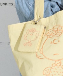 PEANUTS（ピーナッツ）の「"09"≪PEANUTS≫どっちにも伸びーる キーリール付き 2ポケット ナイロン フェイス 刺繍 パスポーチ（パスケース）」