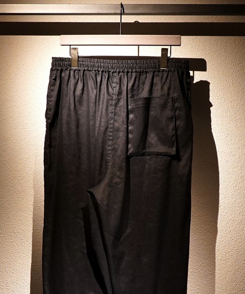TROVE(トローヴ)の「MODERN LINEN PLAY PANTS(その他パンツ・メンズ・ブラック・1/3)」の5枚目の写真