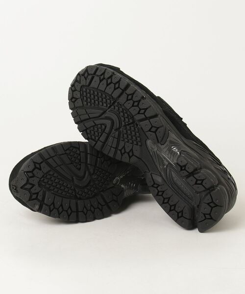 NEW BALANCE(ニューバランス)の「1906 Loafer(スニーカー・メンズ・ブラック・25.5cm/25.0cm/24.5cm/24.0cm/23.5cm/23.0cm/22.5cm/22.0cm/30.0cm/29.0cm/28.5cm/28.0cm/27.5cm/27.0cm/26.5cm/26.0cm)」の5枚目の写真