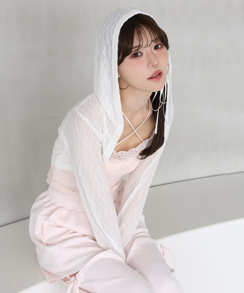 one after another NICE CLAUP（ワンアフターアナザーナイスクラップ）の「カップ付きレースキャミソール（キャミソール・レディース・ブラック/ピンク/ホワイト・FREE）」の11枚目の写真