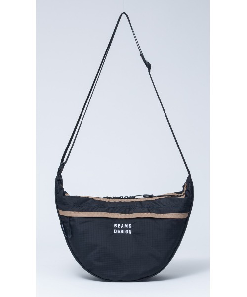 BEAMS DESIGN(ビームス デザイン)の「BEAMSDESIGN(ビームスデザイン) Runway ショルダーバッグ(M)(ショルダーバッグ・メンズ・ブラック/ベージュ/ブルー・FREE)」の2枚目の写真