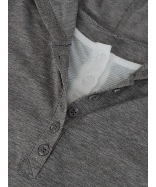 TRUNC（トランクエイティーエイト）の「Hooded Henley Pullover（Tシャツ/カットソー・レディース・グレー・FREE）」の16枚目の写真
