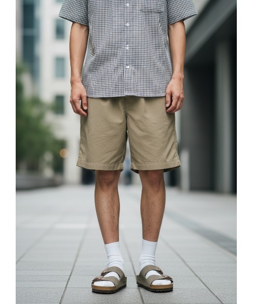 Dickies(ディッキーズ)の「【DICKIES/ディッキーズ】【こなれシワ感】ディッキーズ ナイロンショートパンツ マットな質感 撥水・軽量 イージー仕様 ストリート(その他パンツ・メンズ・ブラック/ダークベージュ・MEDIUM/X-LARGE/LARGE)」の1枚目の写真