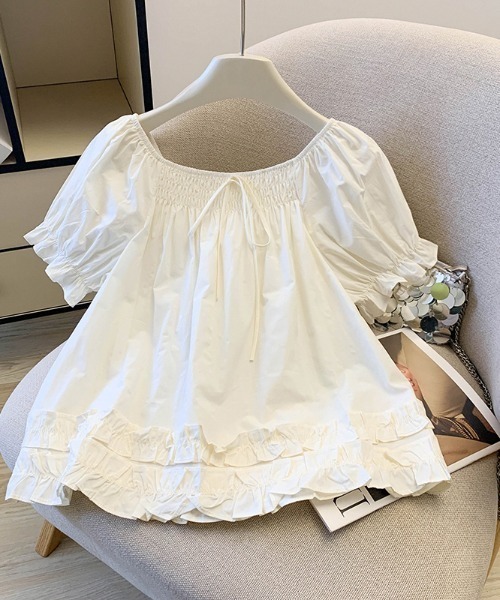 LUCPY(ラクピー)の「シャーリングネックフリルブラウス(シャツ/ブラウス・レディース・ブルー/アイボリー/ホワイト・X-LARGE/LARGE/MEDIUM/SMALL)」の2枚目の写真