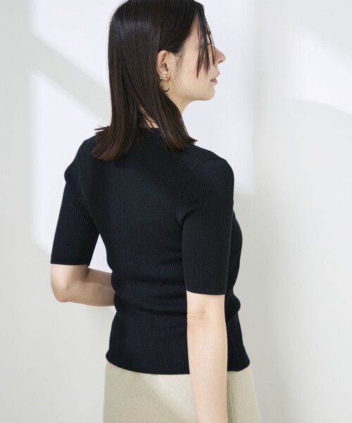 NOLLEY’S Sophi(ノーリーズソフィ)の「《接触冷感》綿アセリブ半袖Vネックカーディガン(カーディガン/ボレロ・レディース・ホワイト/ベージュ/ブラック/ライトブルー・38)」の5枚目の写真