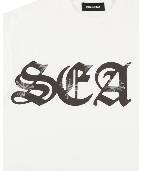 WIND AND SEA(ウィンダンシー)の「Palm Tree Old English Logo S/S Tee(Tシャツ/カットソー・メンズ・ブラック/ホワイト・LARGE/X-LARGE/SMALL)」の6枚目の写真