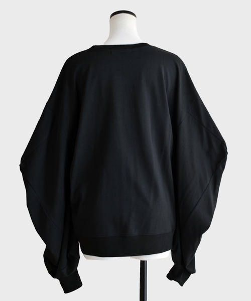 Marient(マリエント)の「カットアウトボリュームスリーブカットソー(Tシャツ/カットソー・レディース・ブラック/ホワイト・FREE)」の11枚目の写真