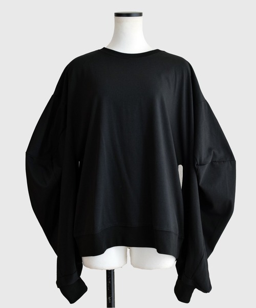 Marient(マリエント)の「カットアウトボリュームスリーブカットソー(Tシャツ/カットソー・レディース・ブラック/ホワイト・FREE)」の10枚目の写真