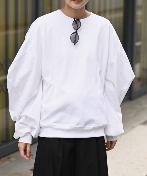 Marient(マリエント)の「カットアウトボリュームスリーブカットソー(Tシャツ/カットソー・レディース・ブラック/ホワイト・FREE)」の12枚目の写真