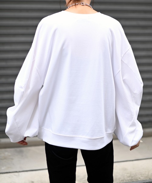 Marient(マリエント)の「カットアウトボリュームスリーブカットソー(Tシャツ/カットソー・レディース・ブラック/ホワイト・FREE)」の16枚目の写真