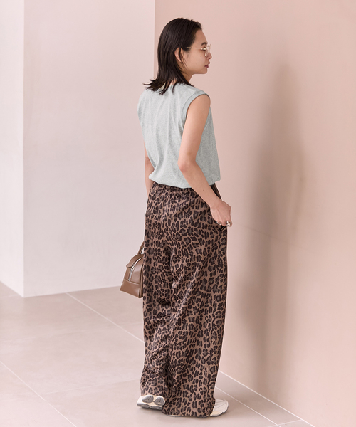 JOURNAL STANDARD(ジャーナルスタンダード)の「《追加2》汗ジミ防止天竺ノースリーブ(Tシャツ/カットソー・レディース・ブラック系その他/チャコールグレー/ホワイト・FREE)」の22枚目の写真