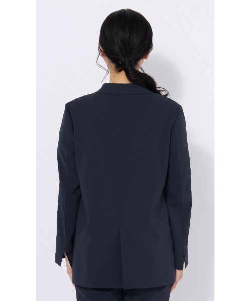 AOYAMA（アオヤマ）の「冷感4ボタンダブルジャケット【超軽量】【涼】【セットアップ着用可】＜紙のような軽い風合いを持った生地「Camifu」＞（スーツジャケット・レディース・ブラック/ネイビー/ベージュ・LL/L/M/S）」の11枚目の写真