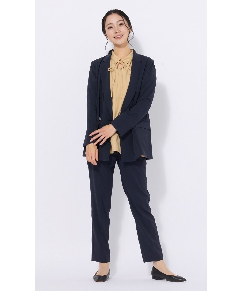 AOYAMA（アオヤマ）の「冷感4ボタンダブルジャケット【超軽量】【涼】【セットアップ着用可】＜紙のような軽い風合いを持った生地「Camifu」＞（スーツジャケット・レディース・ブラック/ネイビー/ベージュ・LL/L/M/S）」の7枚目の写真