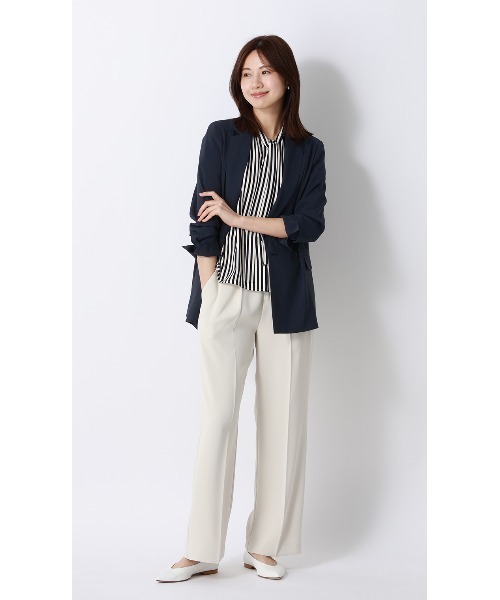 AOYAMA（アオヤマ）の「冷感4ボタンダブルジャケット【超軽量】【涼】【セットアップ着用可】＜紙のような軽い風合いを持った生地「Camifu」＞（スーツジャケット・レディース・ブラック/ネイビー/ベージュ・LL/L/M/S）」の8枚目の写真