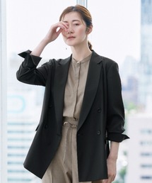 AOYAMA（アオヤマ）の「冷感4ボタンダブルジャケット【超軽量】【涼】【セットアップ着用可】<紙のような軽い風合いを持った生地「Camifu」>（スーツジャケット）」