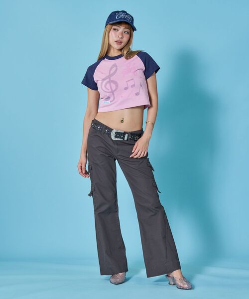 SEQUENZ(シークエンズ)の「※WEB限定 / プリントピチTシャツ / 配色ラグラン半袖Tシャツ / sqnztreble clef pt tee(Tシャツ/カットソー・レディース・ライトブルー/ネイビー/ピンク系その他/ベージュ系その他2・SMALL/MEDIUM)」の17枚目の写真
