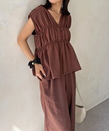 Thevon | ペプラムシャーリングノースリセットアップ(つなぎ/オールインワン)