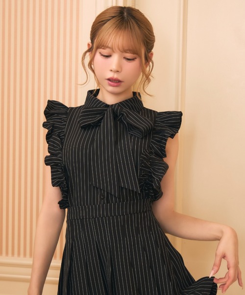 TITTY&CO.(ティティーアンドコー)の「フロントリボンフリルストライプシャツ(シャツ/ブラウス・レディース・グレー/ブラック・FREE)」の17枚目の写真