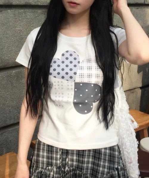 AVYL(アヴィル)の「アソートパターングラフィックハートプリント半袖Tシャツ(Tシャツ/カットソー・レディース・ホワイト・M)」の3枚目の写真