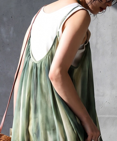 antiqua(アンティカ)の「水彩柄 シアー キャミワンピース(ワンピース・レディース・レッド系その他・ONESIZE)」の16枚目の写真