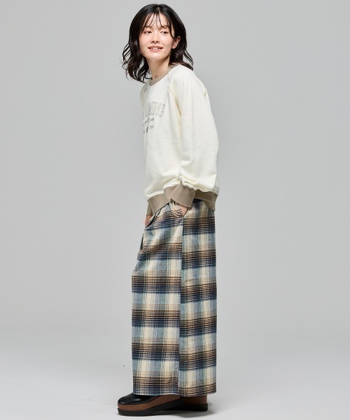 KRIFF MAYER Lady's Collection(クリフメイヤーレディースコレクション)の「ざっくり裏毛クルー(スウェット・レディース・カラフル/グレー/ブラウン/ナチュラル/チャコール・MEDIUM/LARGE)」の10枚目の写真
