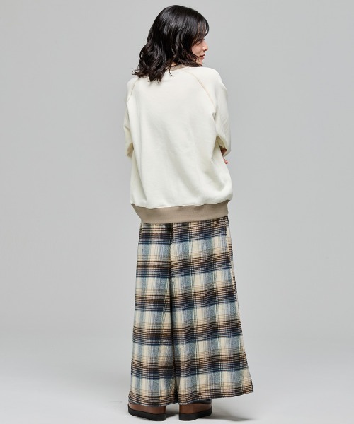 KRIFF MAYER Lady's Collection(クリフメイヤーレディースコレクション)の「ざっくり裏毛クルー(スウェット・レディース・カラフル/グレー/ブラウン/ナチュラル/チャコール・MEDIUM/LARGE)」の11枚目の写真
