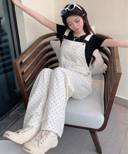 AsheKsha(アシクシャ)の「ドット柄ストレートサスペンダーパンツ(サロペット/オーバーオール・レディース・ホワイト・F)」の7枚目の写真