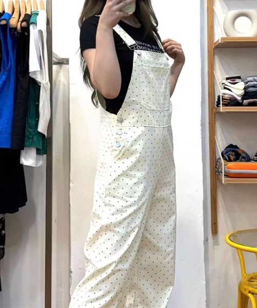 AsheKsha(アシクシャ)の「ドット柄ストレートサスペンダーパンツ(サロペット/オーバーオール・レディース・ホワイト・F)」の16枚目の写真