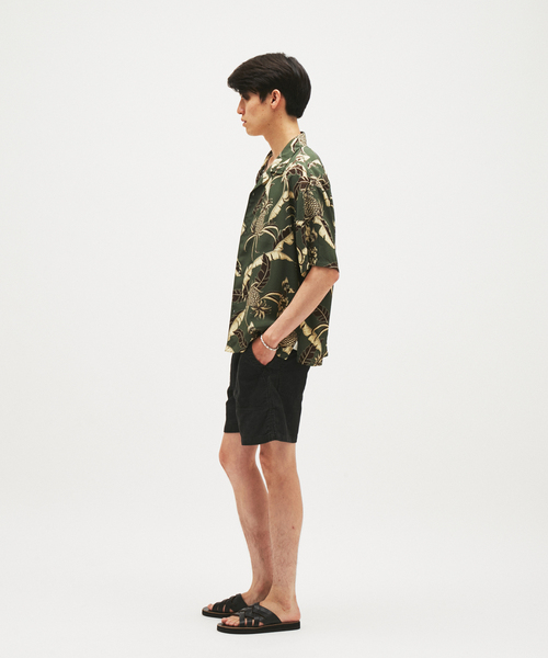 JOURNAL STANDARD(ジャーナルスタンダード)の「ポリ コットン コーデュロイ ベイカー ショーツ(その他パンツ・メンズ・ブラック/ベージュ/カーキ/ピンク/ブルー・MEDIUM/LARGE)」の8枚目の写真