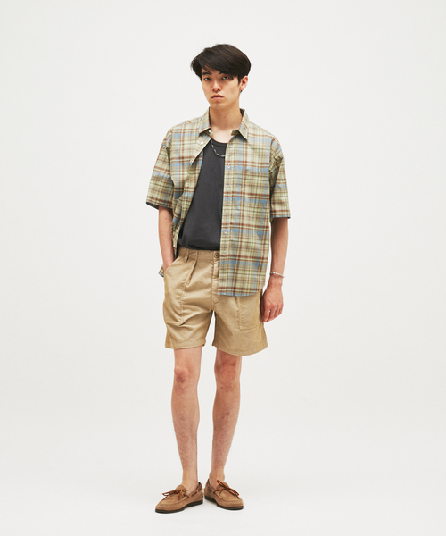 JOURNAL STANDARD(ジャーナルスタンダード)の「ポリ コットン コーデュロイ ベイカー ショーツ(その他パンツ・メンズ・ブラック/ベージュ/カーキ/ピンク/ブルー・MEDIUM/LARGE)」の15枚目の写真