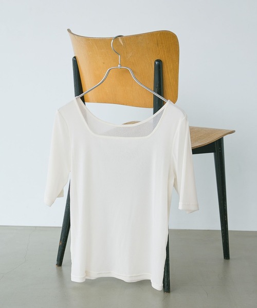 Andemiu(アンデミュウ)の「シアーベロア5分袖カットソー/1043814(Tシャツ/カットソー・レディース・オフホワイト/ブラウン/チャコールグレー・FREE)」の2枚目の写真